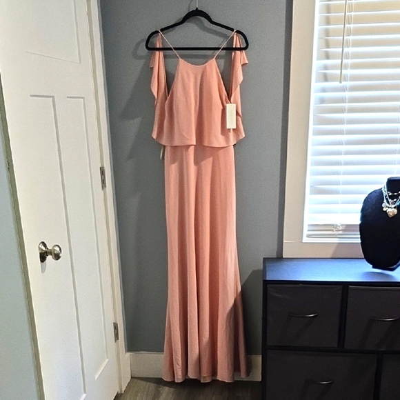 JENNY YOO Colection Elegant Pink Sleeveless Wedding Dress. New With Tag. Size 8